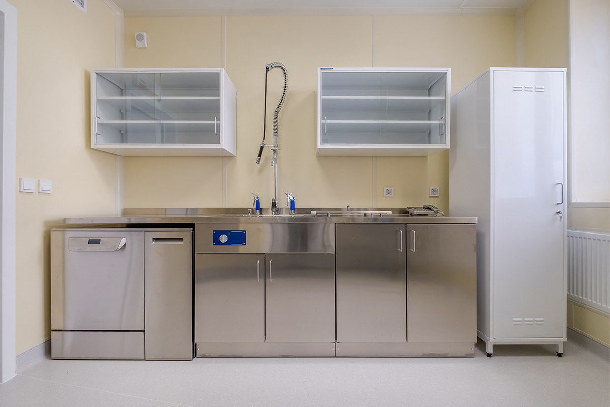 Cerrahi Malzeme Depolama 2